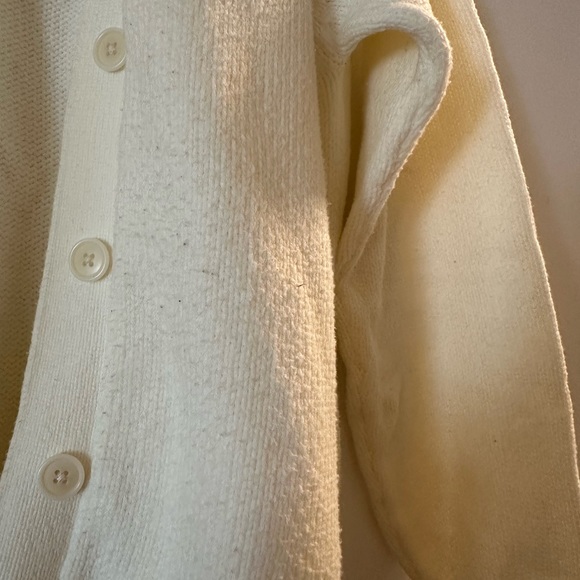 Aritzia cream cardigan - Picture 3 of 3